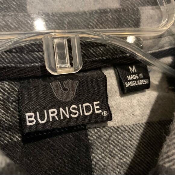 NWT “Bridesmaid” Flannel Plaid Button Down Shirt Size M - Picture 5 of 10